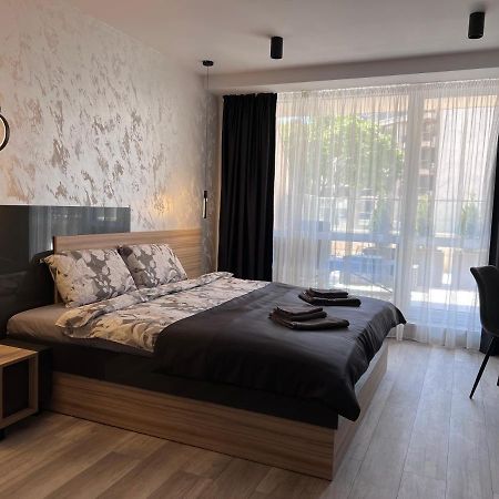 A-Brilliant, New! Spacious & Modern Apartment In Varna Whit Garage エクステリア 写真