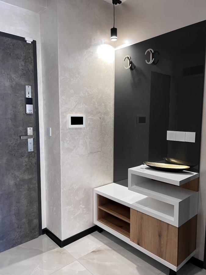A-Brilliant, New! Spacious & Modern Apartment In Varna Whit Garage エクステリア 写真