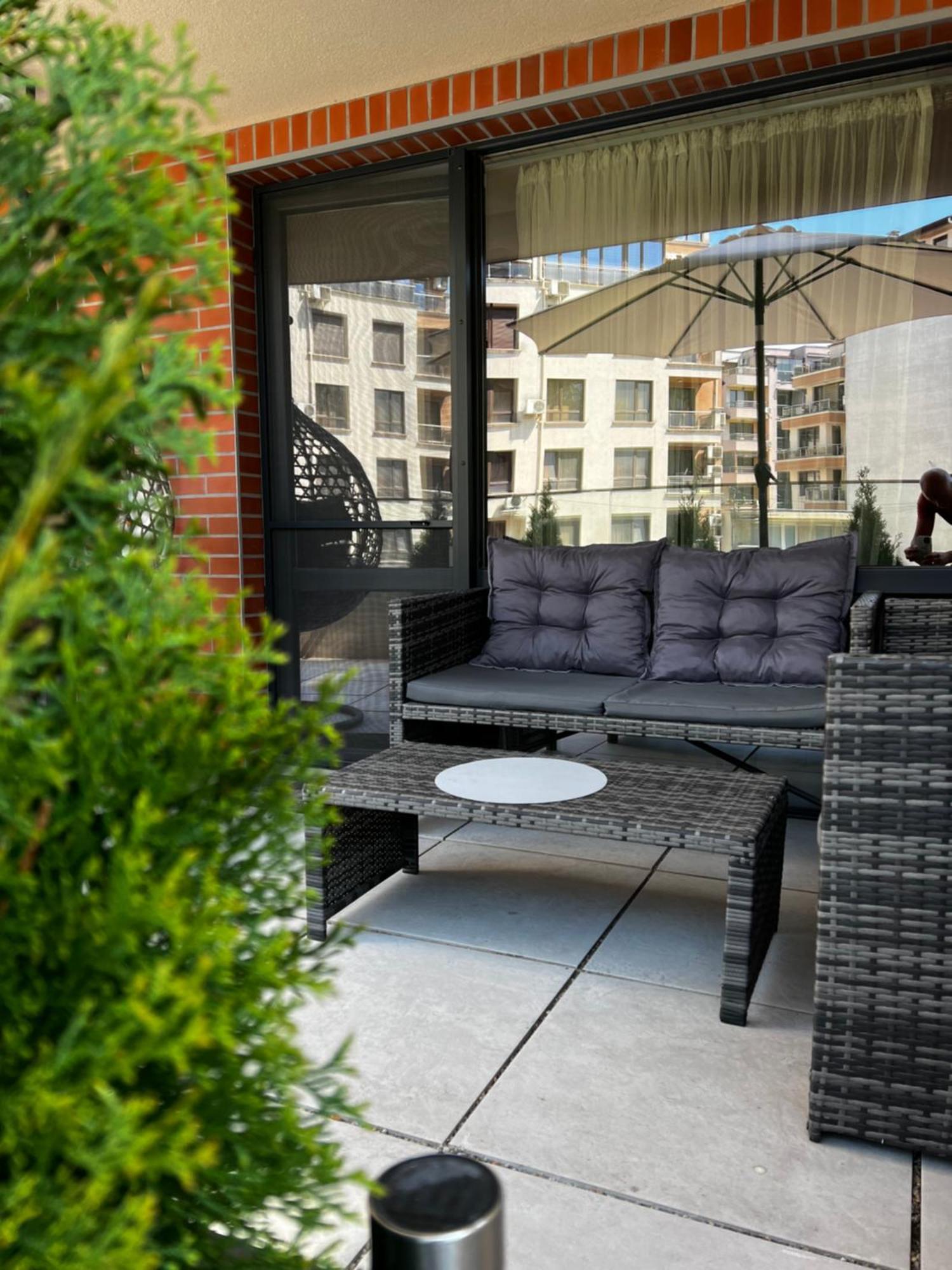 A-Brilliant, New! Spacious & Modern Apartment In Varna Whit Garage エクステリア 写真